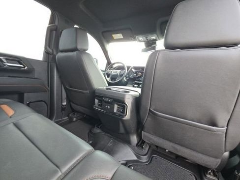 Used 2025 GMC Sierra 2500 AT4 AWD/4WD image 19