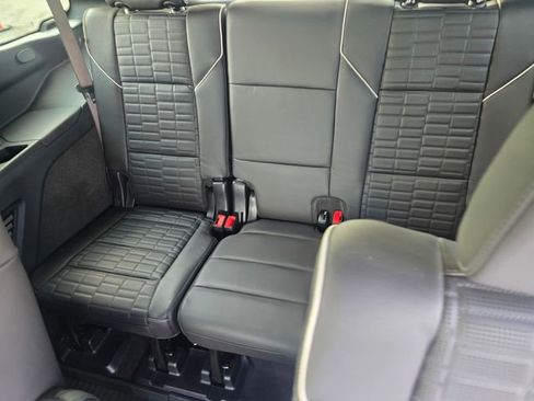 Used 2025 Cadillac Escalade Sport Platinum RWD image 12