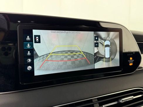 Used 2022 Hyundai Palisade Calligraphy image 22