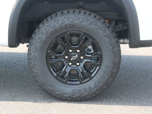 New 2026 Chevrolet Silverado 1500 ZR2 AWD/4WD image 18