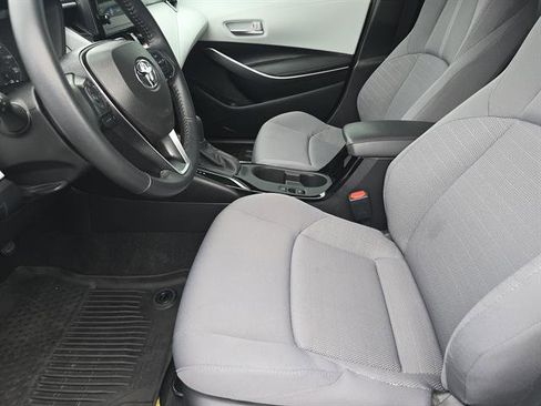 Certified 2025 Toyota Corolla SE image 31