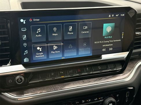 Used 2025 Chevrolet Silverado 2500 LTZ w/ LTZ Convenience Package image 12