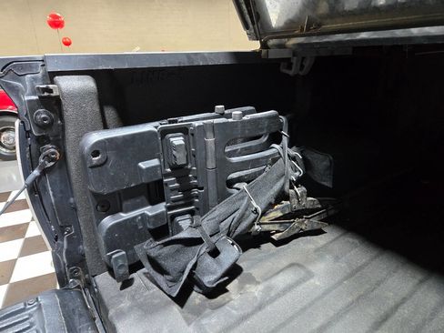 Used 2010 Ford F150 Raptor image 79