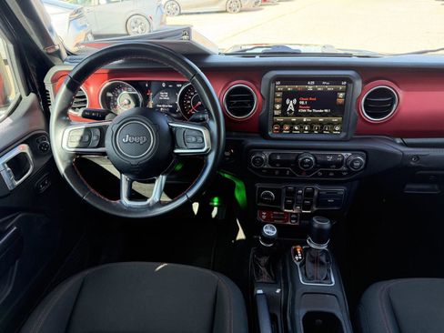 Used 2021 Jeep Gladiator Rubicon AWD/4WD image 23