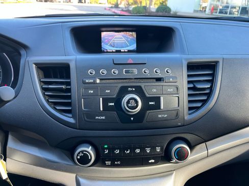 Used 2014 Honda CR-V LX image 28