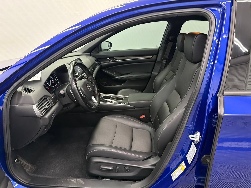 Used 2022 Honda Accord Sport image 9