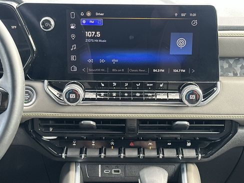 Used 2024 Chevrolet Colorado ZR2 image 25