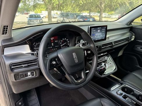 Used 2021 Lincoln Corsair FWD image 33