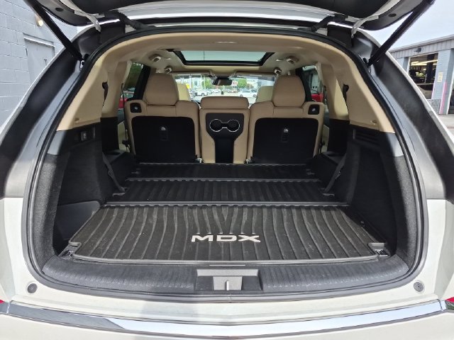 Used 2023 Acura MDX w/ Technology Package FWD image 24
