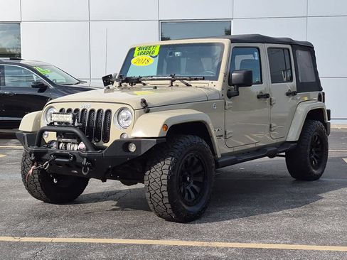 Used 2018 Jeep Wrangler Unlimited Sahara w/ Max Tow Package AWD/4WD image 1