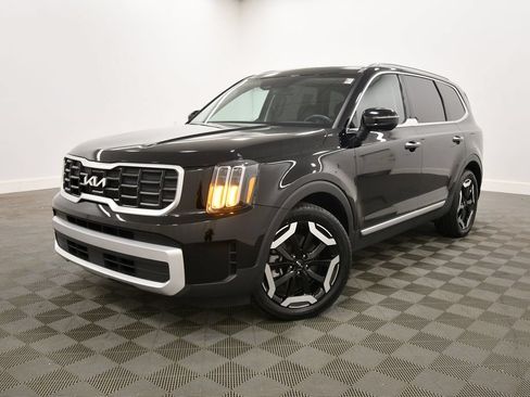 Certified 2024 Kia Telluride S w/ S Sunroof Package AWD/4WD image 2