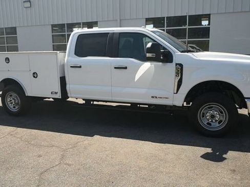 New 2026 Ford F350 XL w/ XL Chrome Package AWD/4WD image 5