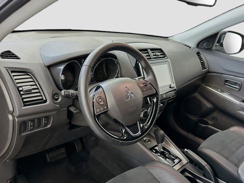 Used 2025 Mitsubishi Outlander Sport SE AWD/4WD image 18