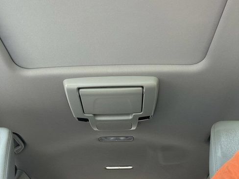 Used 2022 Honda Pilot Touring image 12