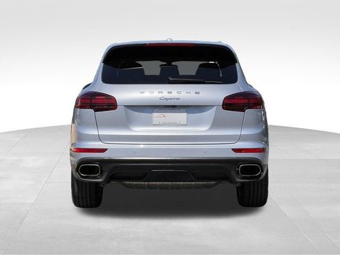 Used 2016 Porsche Cayenne AWD/4WD image 4