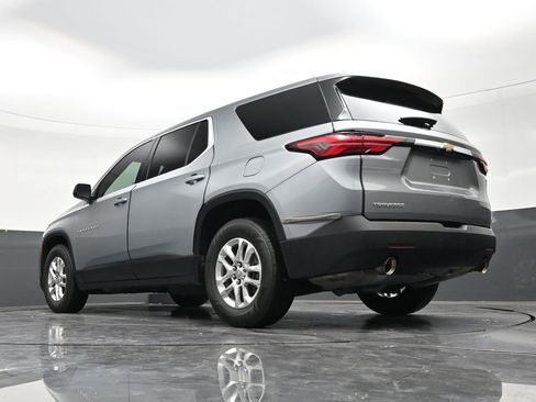 Used 2023 Chevrolet Traverse LS FWD image 22