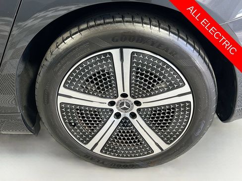 Used 2023 Mercedes-Benz EQS 450+ Sedan image 32