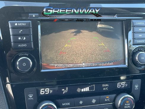 Used 2020 Nissan Rogue SV AWD/4WD image 19