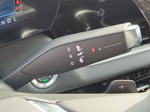 New 2026 Chevrolet Equinox LT image 23