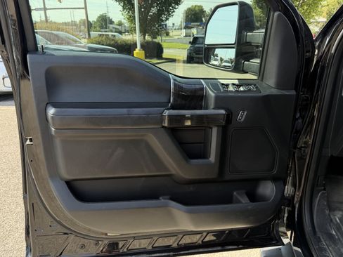 Used 2018 Ford F150 XLT w/ Equipment Group 302A Luxury AWD/4WD image 14