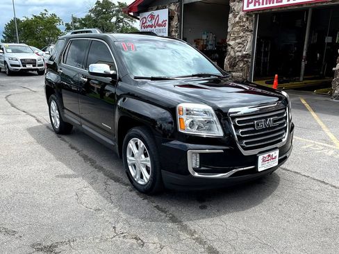 Used 2017 GMC Terrain SLT AWD/4WD image 1