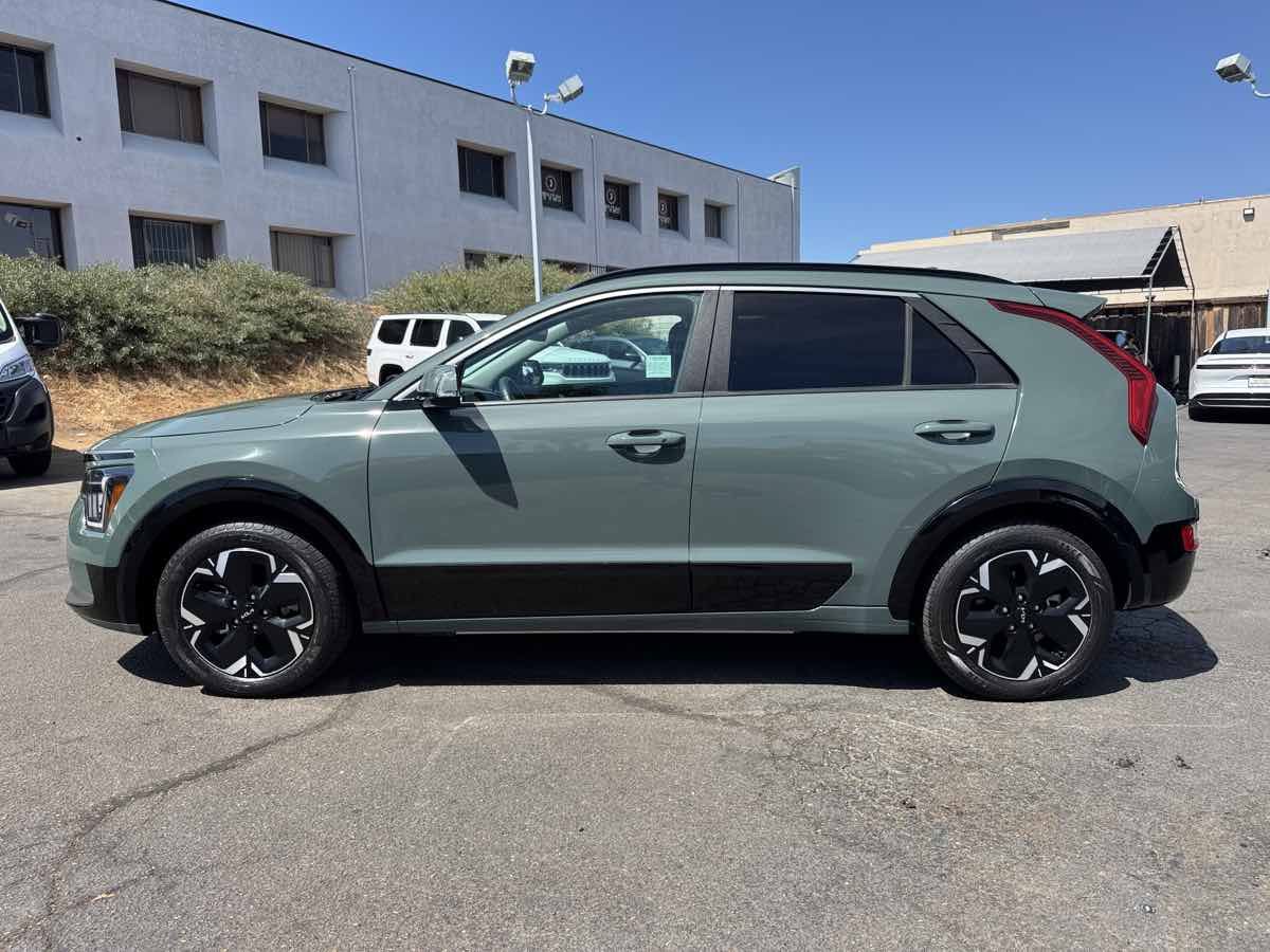 Used 2023 Kia Niro Wind FWD image 8