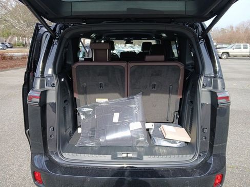 New 2025 Volkswagen ID. Buzz Pro S image 22