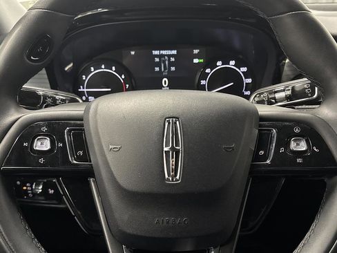 Used 2022 Lincoln Corsair AWD w/ Equipment Group 101A image 16