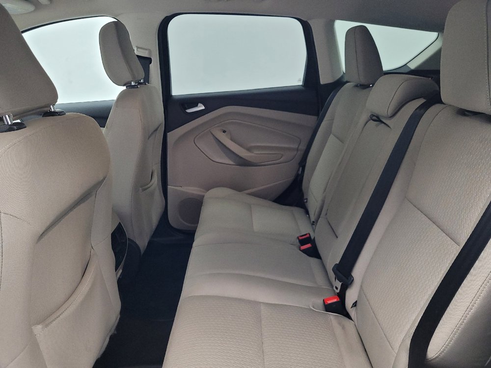 Used 2019 Ford Escape SE FWD image 18