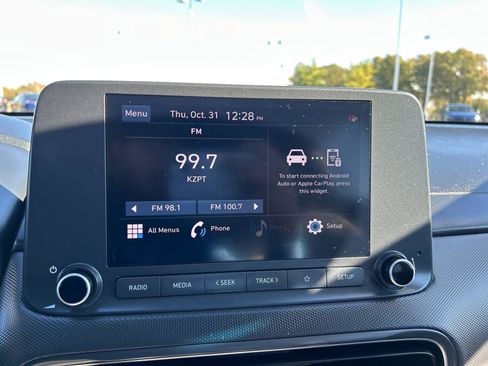 Used 2023 Hyundai Kona SEL image 27