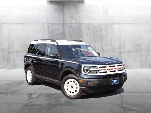 Certified 2023 Ford Bronco Sport Heritage w/ Heritage Convenience Package AWD/4WD image 2