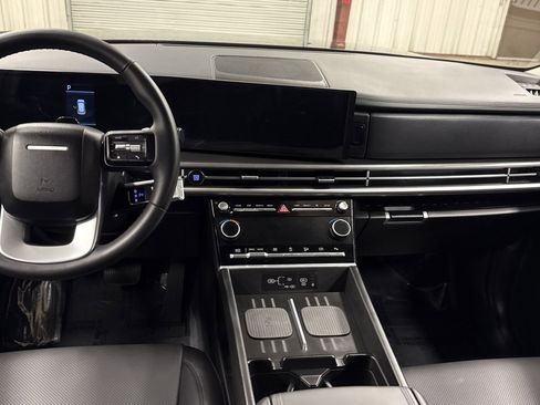 Used 2025 Hyundai Santa Fe XRT image 16