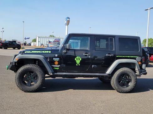 Used 2012 Jeep Wrangler Unlimited Rubicon AWD/4WD image 2