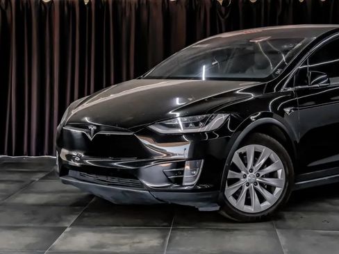 Used 2020 Tesla Model X Long Range AWD/4WD image 7