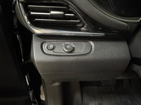 Used 2025 Buick Envista Avenir FWD image 10