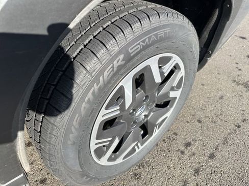 Used 2025 Subaru Forester Premium image 11