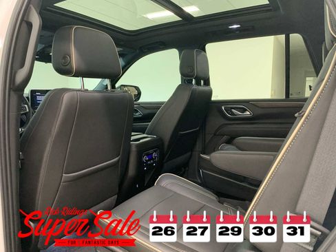 Used 2021 Chevrolet Tahoe Premier w/ Premium Package image 15