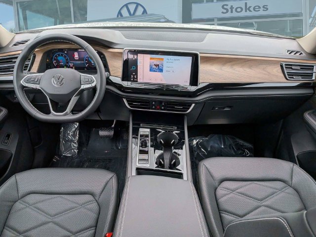 New 2026 Volkswagen Atlas SE FWD image 16