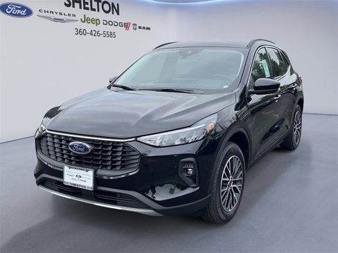 New 2025 Ford Escape Base image 1