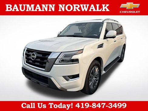 Used 2023 Nissan Armada SL w/ Captain's Chairs Package AWD/4WD image 1