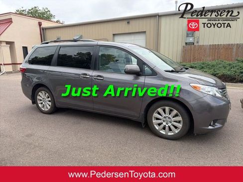 Used 2015 Toyota Sienna XLE w/ XLE Navigation Package AWD/4WD image 1