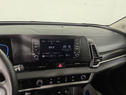 Certified 2025 Kia Sportage LX image 19