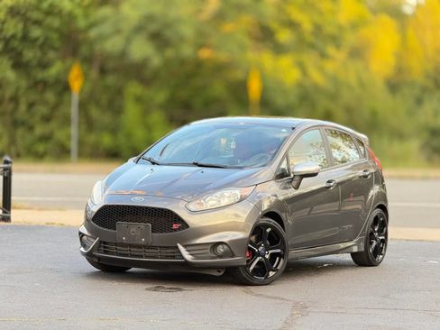 Used 2016 Ford Fiesta ST w/ ST Recaro Package FWD image 9