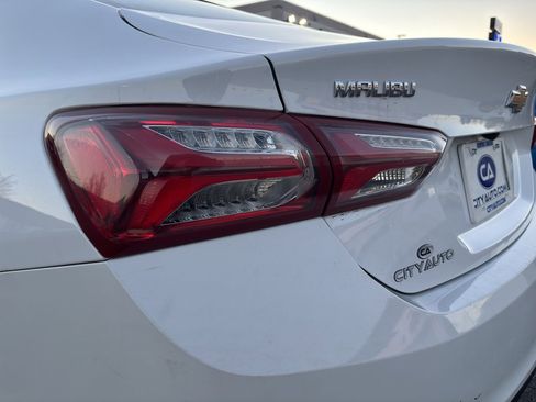 Used 2022 Chevrolet Malibu LT image 11