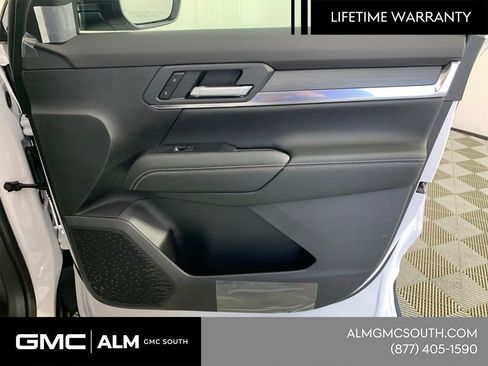 New 2026 GMC Terrain Elevation FWD image 30
