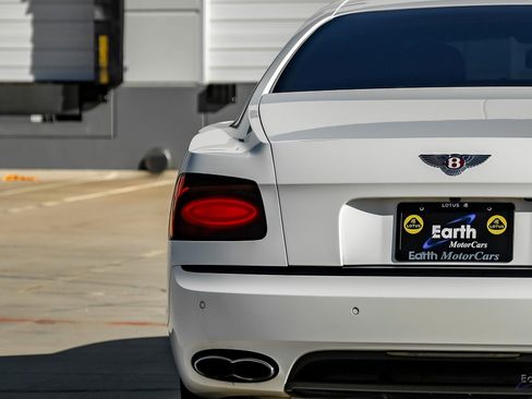Used 2018 Bentley Flying Spur S V8 image 14