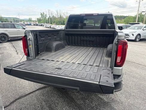 Used 2024 GMC Sierra 1500 AT4 w/ AT4 Preferred Package AWD/4WD image 12