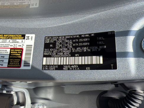 Used 2024 Toyota Grand Highlander FWD image 27