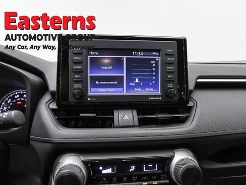 Used 2022 Toyota RAV4 LE AWD/4WD image 11