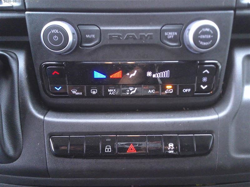 Used 2025 RAM ProMaster 2500 w/ U-Haul Equipment Group FWD image 15